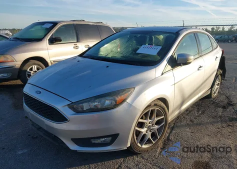 2015 Ford Focus Se z USA, uszkodzony, nr VIN 1FADP3F26FL323814